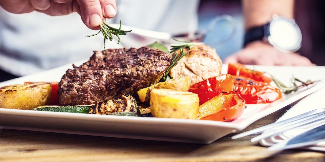 Unser Festsaal und das Stadl für Hochzeiten und Feiern bieten genügend Platz für all Ihre Gäste!