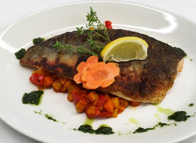 Wir bieten einen Saal und ein Stadl für Feste und Feiern mit regionaler Küche in unserem Landgasthof in Ingolstadt